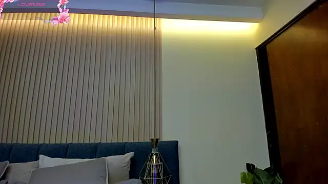 kathecute   online show from April 5, 1:37 am