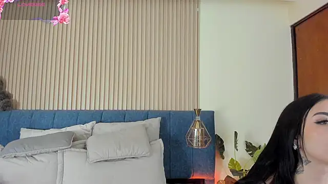 kathecute   online show from May 12, 1:47 am