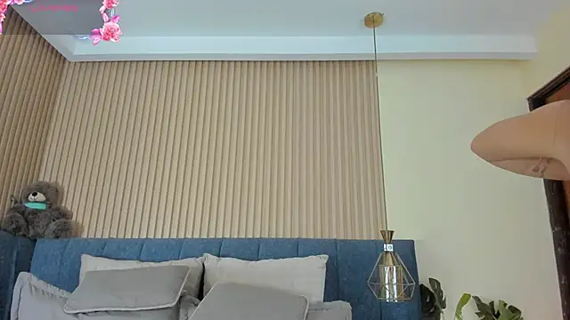 kathecute   online show from May 13, 1:55 am