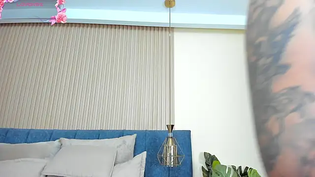 kathecute   online show from May 19, 1:45 am