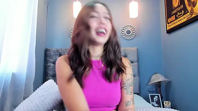 scarlett buttock online show from October 9, 4:33 pm