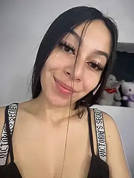 DulceMiia  online show from May 22, 9:57 pm