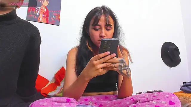 Snapshot of Hot_Teens69 chatting on September 23, 6:00 am Hot Teens69 online show from September 23, 6:00 am