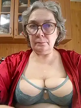 IrinaSweet54 online show from May 15, 8:17 am