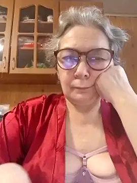 IrinaSweet54 online show from November 11, 7:15 am