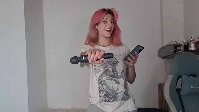 Snapshot of Nixxy_naughty chatting on October 8, 9:52 pm Nixxy naughty online show from October 8, 9:52 pm