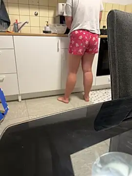  Hidden couple  online show from July 11, 7:58 pm