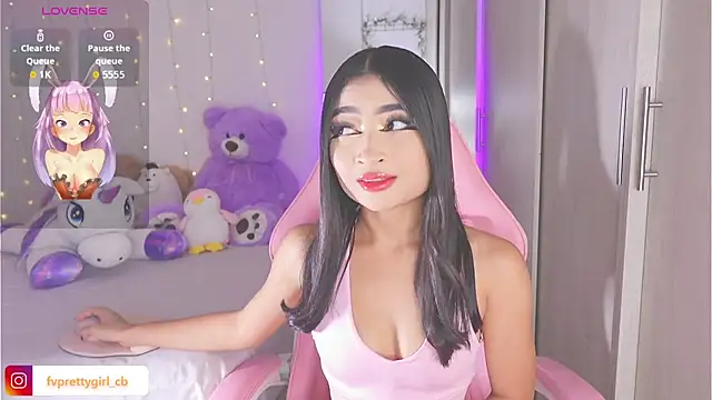 urfavprettygirl online show from October 14, 7:44 am