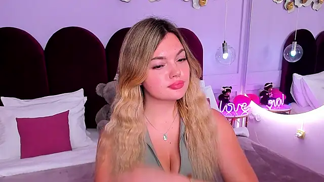 ZaraBloom online show from November 20, 4:57 am