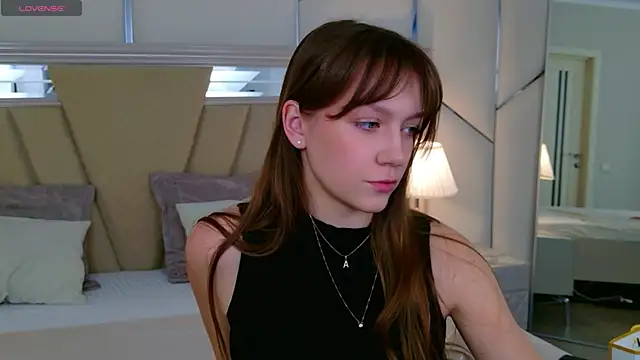 AliceBrayan online show from May 30, 5:21 pm