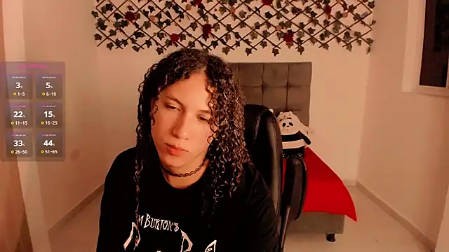 Lilith Miller21 online show from November 15, 7:37 pm