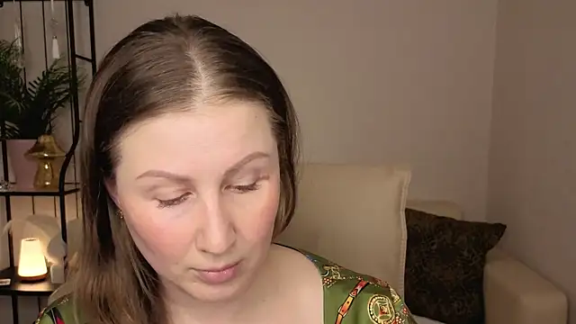 Helens love online show from May 7, 9:02 am