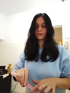 beatrizspbr online show from March 10, 11:20 pm