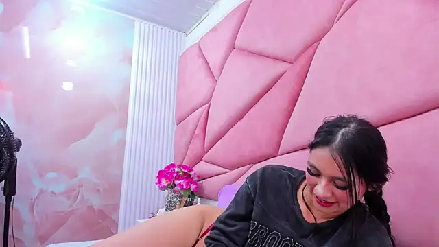 Mariana Prin online show from May 8, 3:21 am