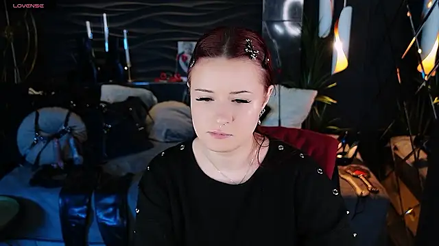 Lily Moonlight online show from March 10, 2:21 pm