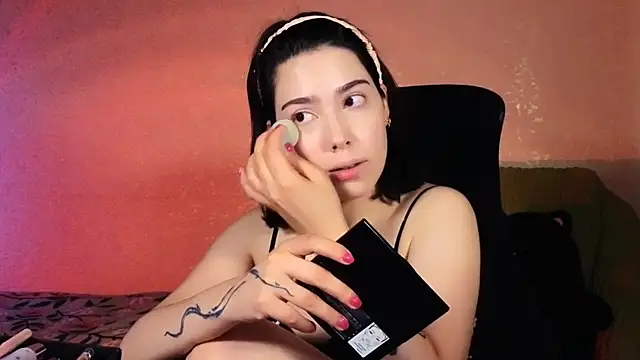 Stacy Gonzales  online show from May 26, 7:29 am