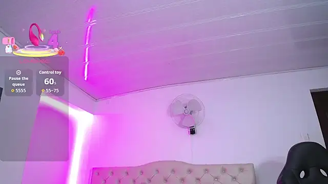 cristal horny19 online show from November 9, 3:46 am