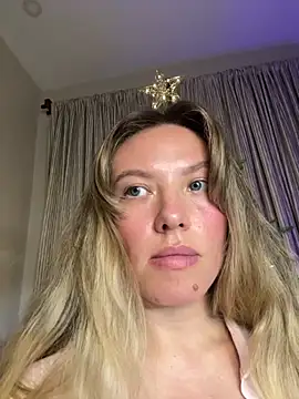 Olalovee online show from December 14, 2:12 pm