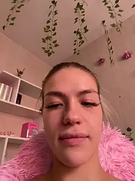Snapshot of -Sexy_Barbie- chatting on October 4, 5:57 am -Sexy Barbie- online show from October 4, 5:57 am