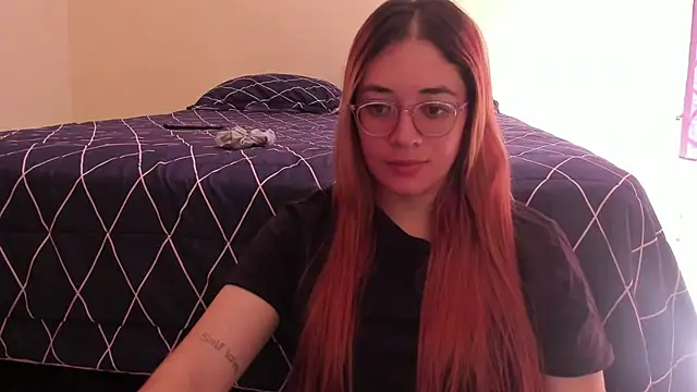 atenas 05  online show from May 17, 1:43 pm