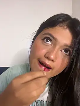 alisson carolina73 online show from May 30, 3:26 am