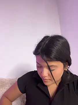 alisson carolina73 online show from May 23, 1:04 am