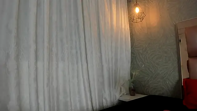 KOURTNEY-- online show from November 7, 2:28 am