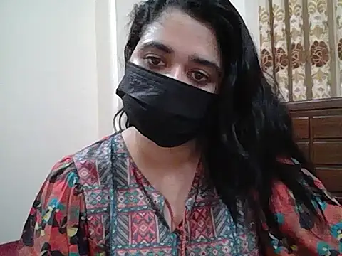 A-pusparani online show from April 2, 8:39 pm