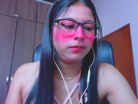  ALLYSON18  online show from February 12, 2:30 pm