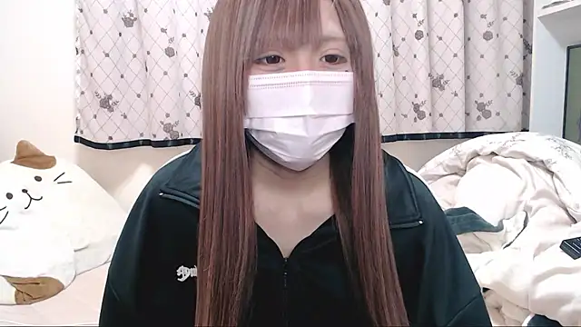  hiyor  online show from March 15, 7:05 pm