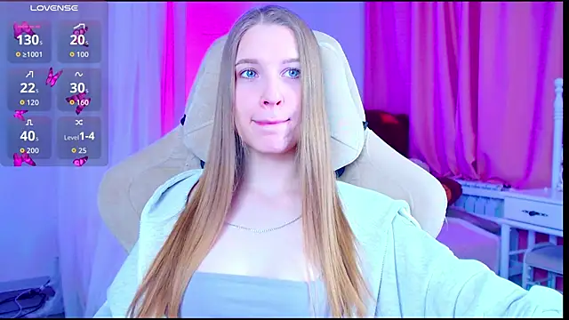 CuteMousee online show from April 5, 8:46 am