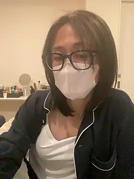 mel  mel online show from March 28, 2:16 pm