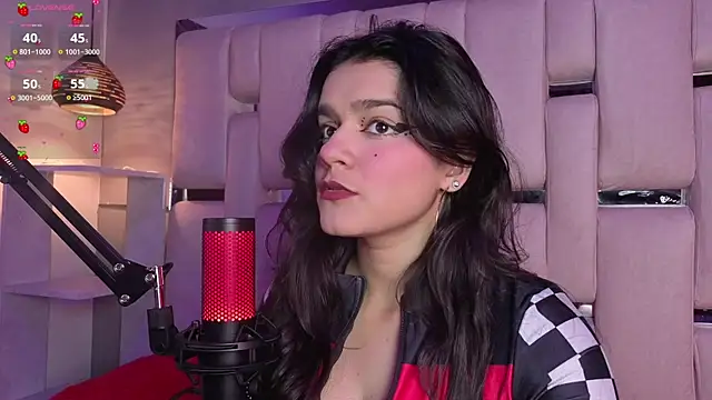 ValerieKay  online show from May 11, 9:23 pm