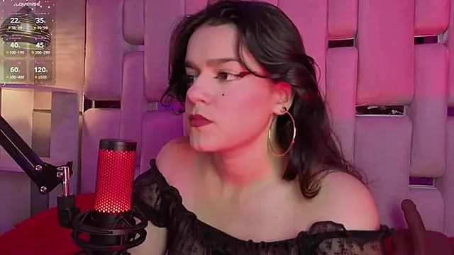 ValerieKay  online show from May 2, 8:45 pm