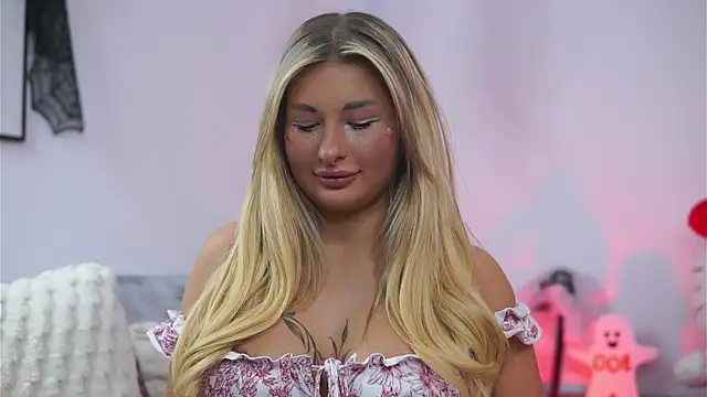 AvaShayy online show from October 27, 9:53 pm