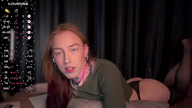 Avril Pearly  online show from October 18, 11:24 am