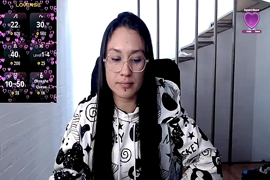 Jessie Desire online show from October 1, 8:25 pm