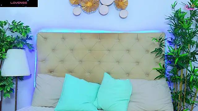 DaliyaArabian online show from May 18, 12:11 pm