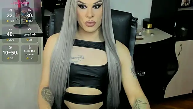 EvelynLexy online show from May 17, 4:17 pm