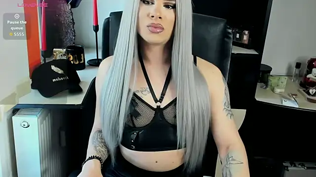 EvelynLexy online show from May 5, 9:23 am