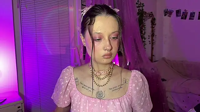 Jenny darling love online show from May 23, 7:45 pm