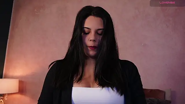 Sophia wilsonn  online show from May 21, 11:30 am