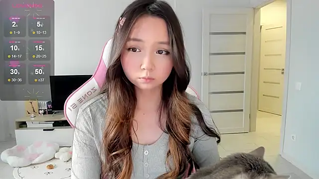 Fluffy Rose online show from May 16, 10:18 am
