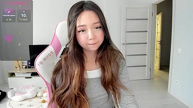 Fluffy Rose online show from May 22, 3:04 am