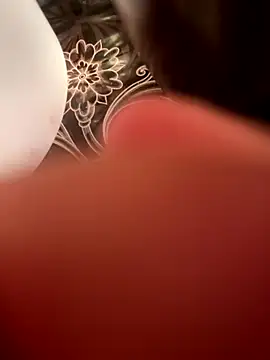 Apple-Boobs online show from October 18, 7:59 pm