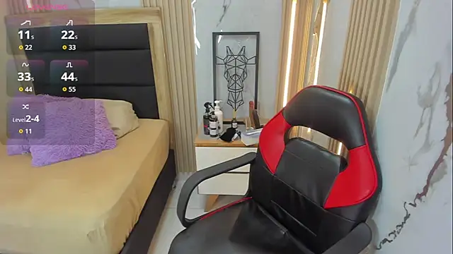lizziemontana2 online show from September 9, 7:46 pm