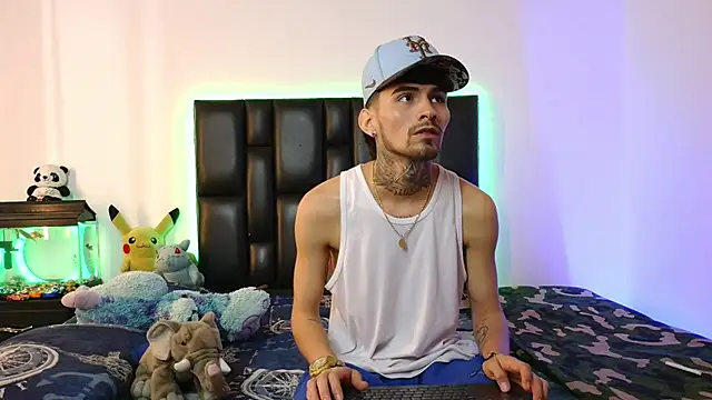 Brutal Sex Fucking online show from February 23, 9:14 pm