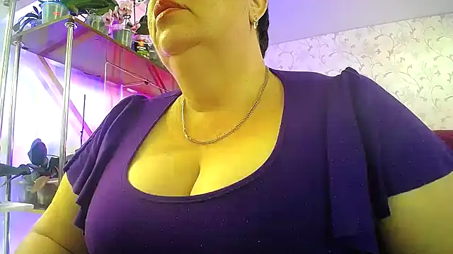  Sweet Woman online show from May 16, 9:34 am