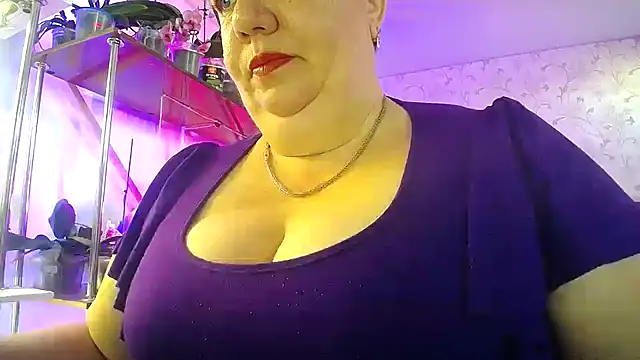  Sweet Woman online show from April 29, 4:59 am
