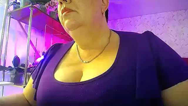  Sweet Woman online show from April 25, 1:41 pm
